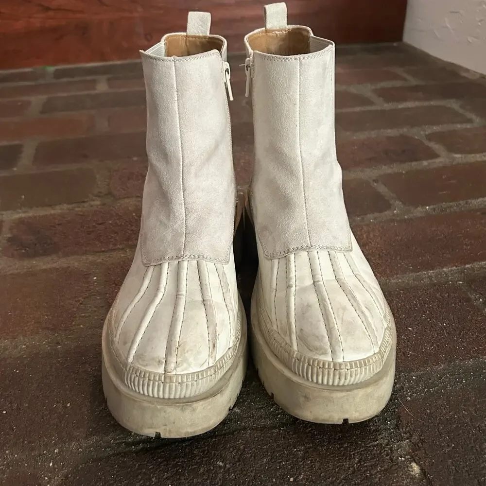 Chelsea Rain Duck Boots Cream Faux Suede Waterproof Lug Sole Size 8.5